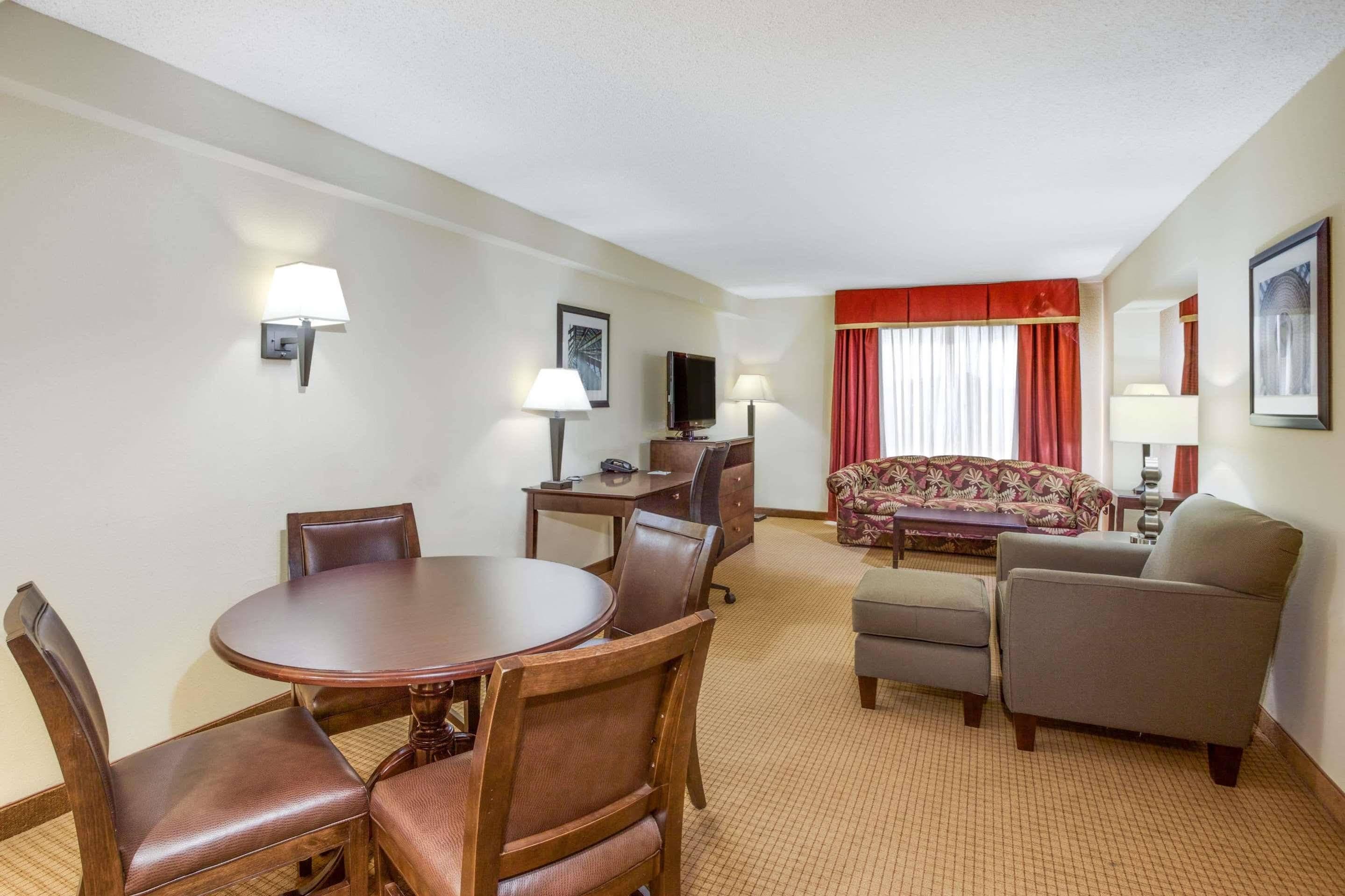 วินเกท บาย วินด์แฮม แชนติลลี / ดัลเลสแอร์พอร์ต Hotel ชานทิลลี ภายนอก รูปภาพ